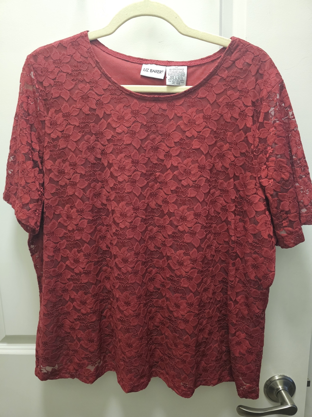 Liz Baker Floral Lace Short Sleeve Top in Red